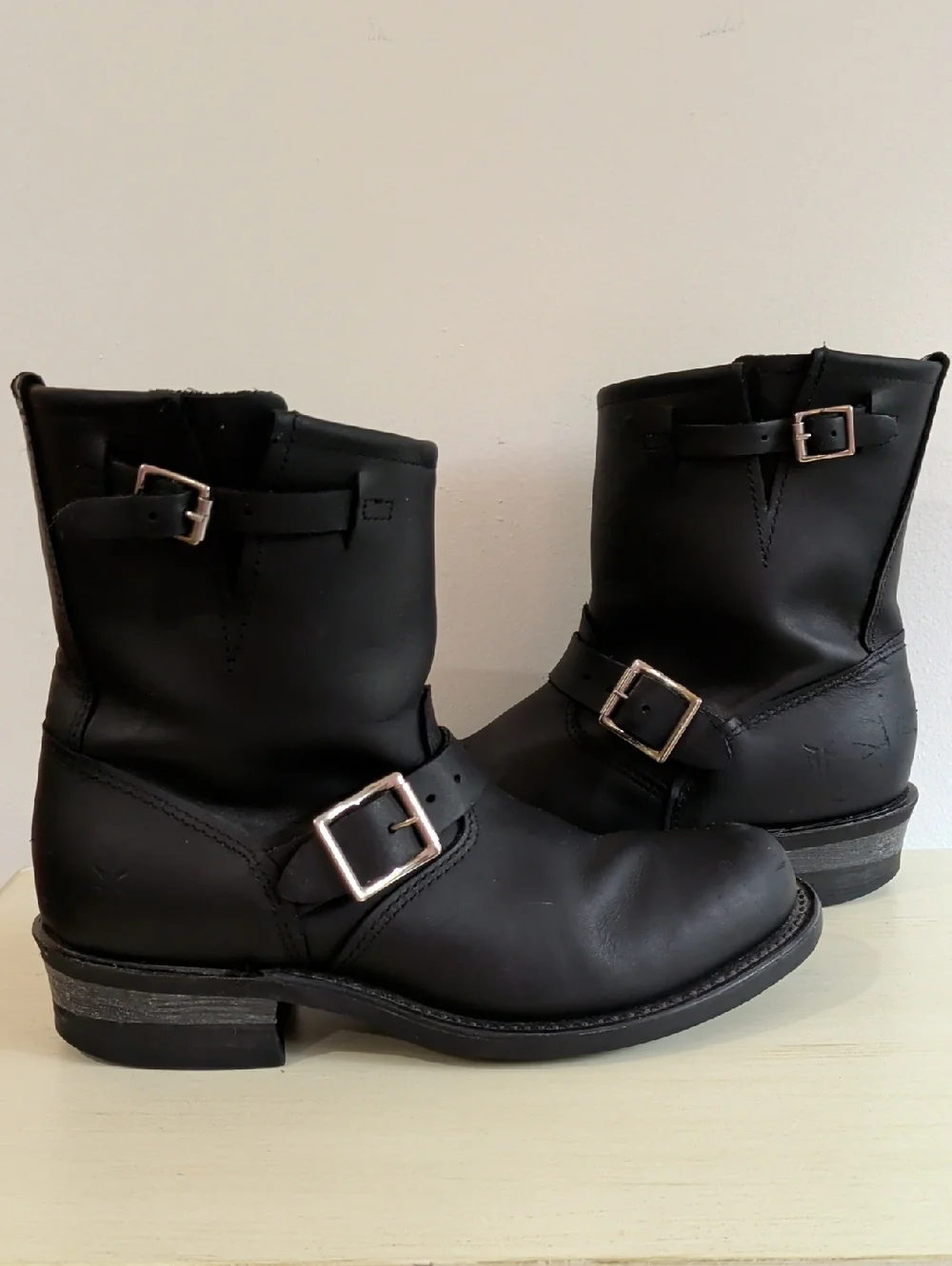 Frye Black Leather Moto Boots With Silver Buckles Size 9 Women's - Picture 3 of 12